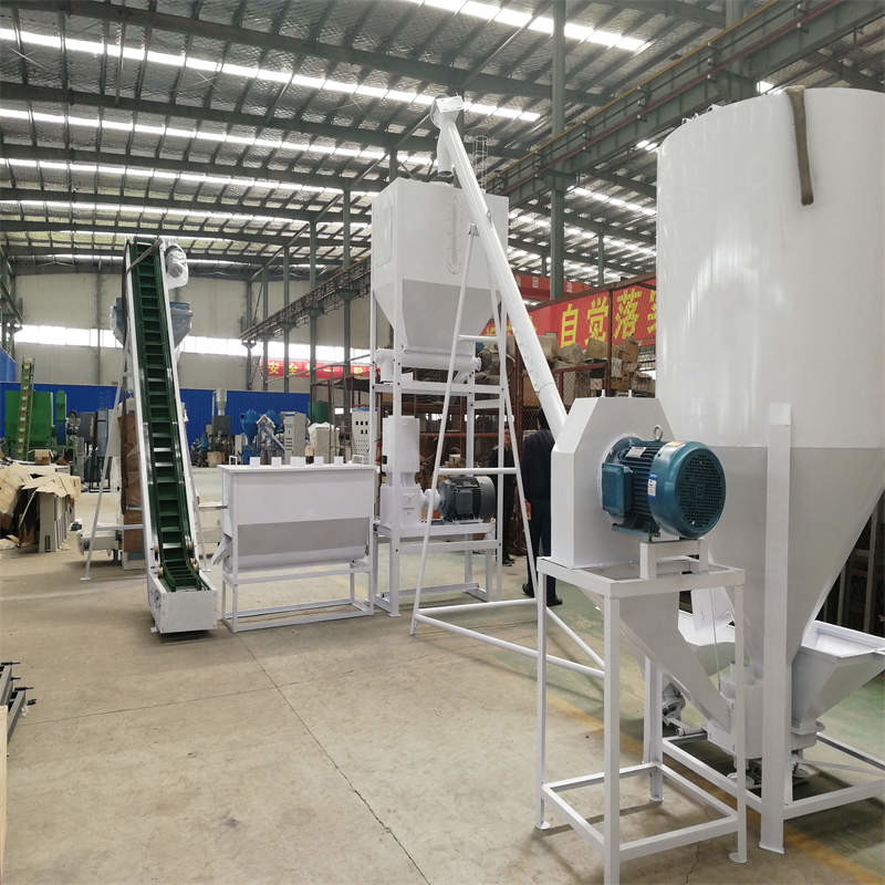 動物飼料ペレット生産ライン 500-1000kg/H 62KW 17*5*5.5m